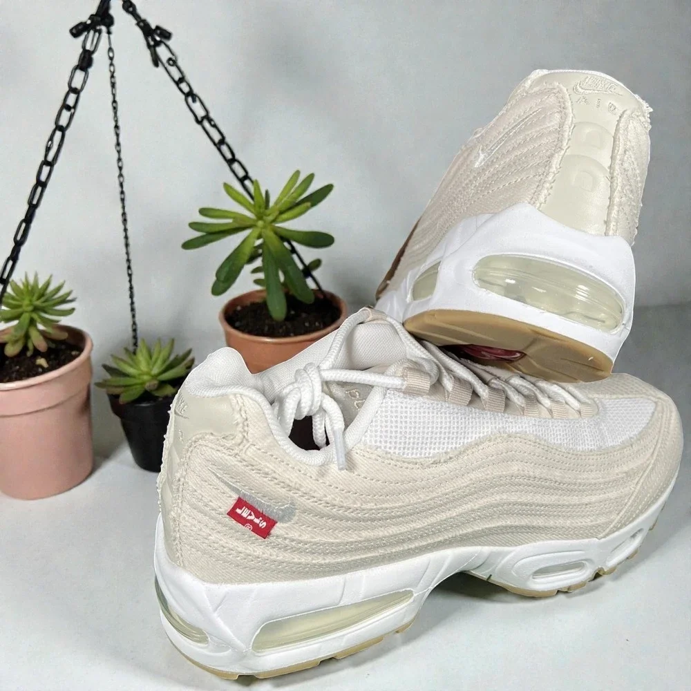 Levi's x Nike Air Max 95 OG Light Orewood Brown Men's 10.5 HM4743-100 New - Picture 4 of 8